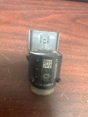 KIA OPTIMA PARKING ASSIST SYSTEM SENSOR (P) PN: 95720-D3000
