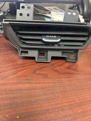 2019-2021 NISSAN ALTIMA RIGHT DASHBOARD AIR VENT (RH) (P)