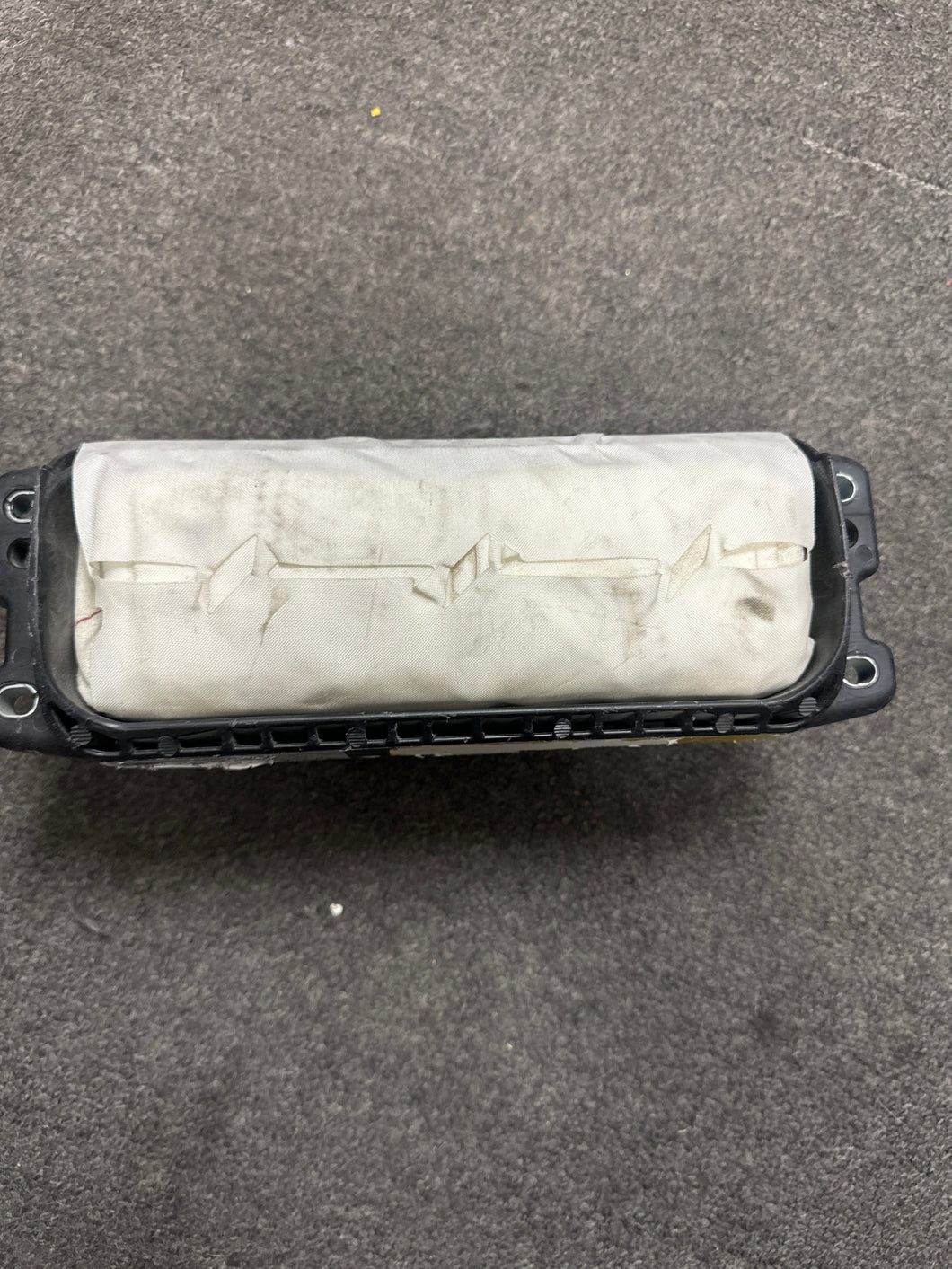 2015-2018 AUDI Q3 FRONT PASSENGER DASH AIRBAG (RH) (P)