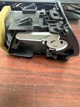 Load image into Gallery viewer, 13-18 ACURA RDX BASE DRIVER LEFT AC AIR CONDITIONING VENT (LH) (P)