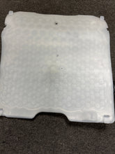 Load image into Gallery viewer, 2017-2020 TESLA MODEL X PASSENGER SEAT OCCUPANT SENSOR (RH) (P) PN: 1036763-00-C