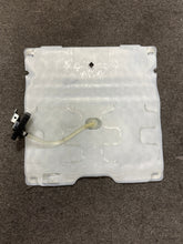 Load image into Gallery viewer, 2017-2020 TESLA MODEL X PASSENGER SEAT OCCUPANT SENSOR (RH) (P) PN: 1036763-00-C