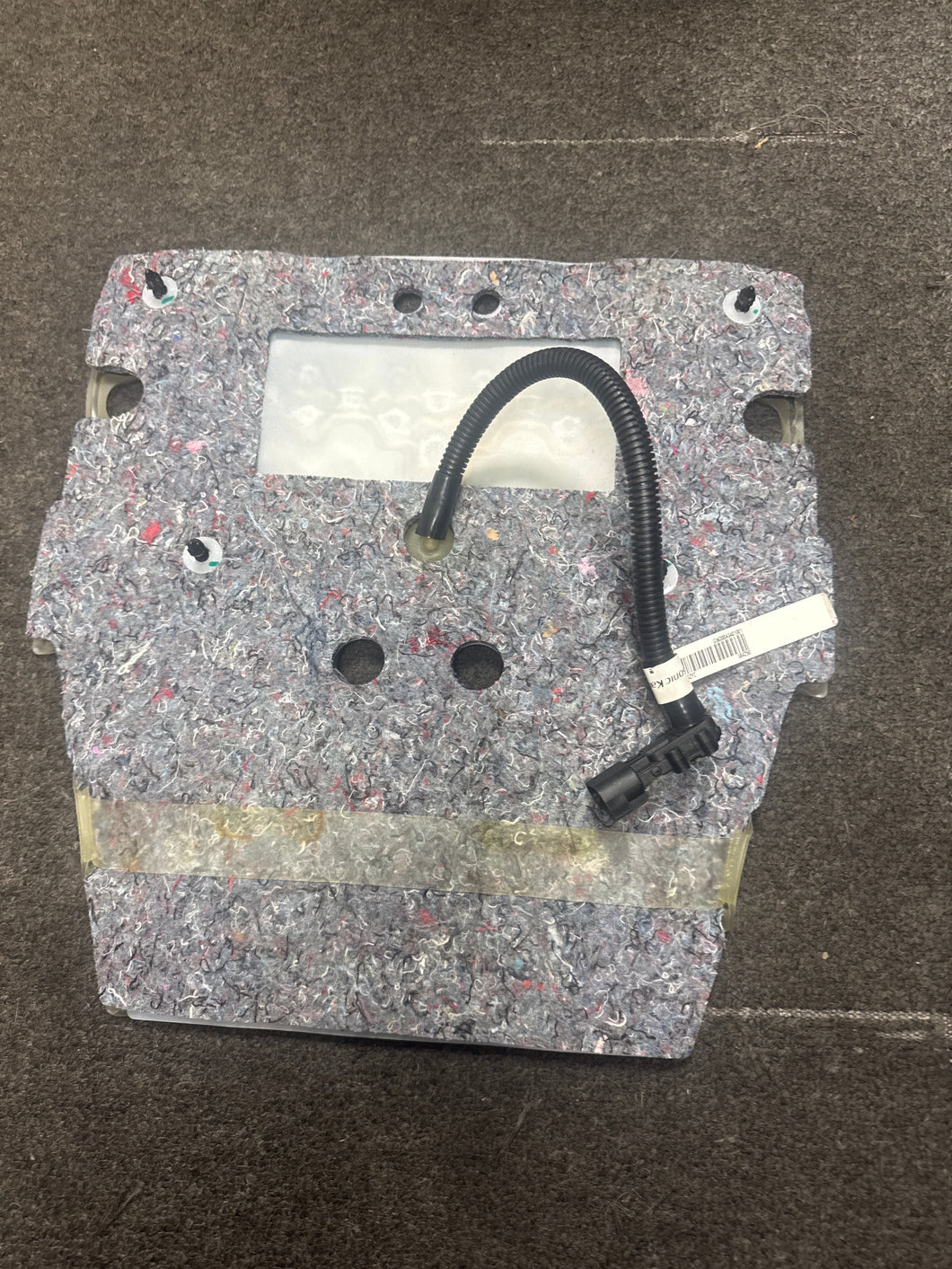 2006-2012 NISSAN ARMADA FRONT SEAT PASSENGER SIDE RIGHT HEAT MAT PAD (RH) (P) PN: 12227259