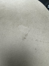 Load image into Gallery viewer, 2011-2014 KIA SORENTO FRONT SEAT HEADREST (LH+RH) (P) BEIGE