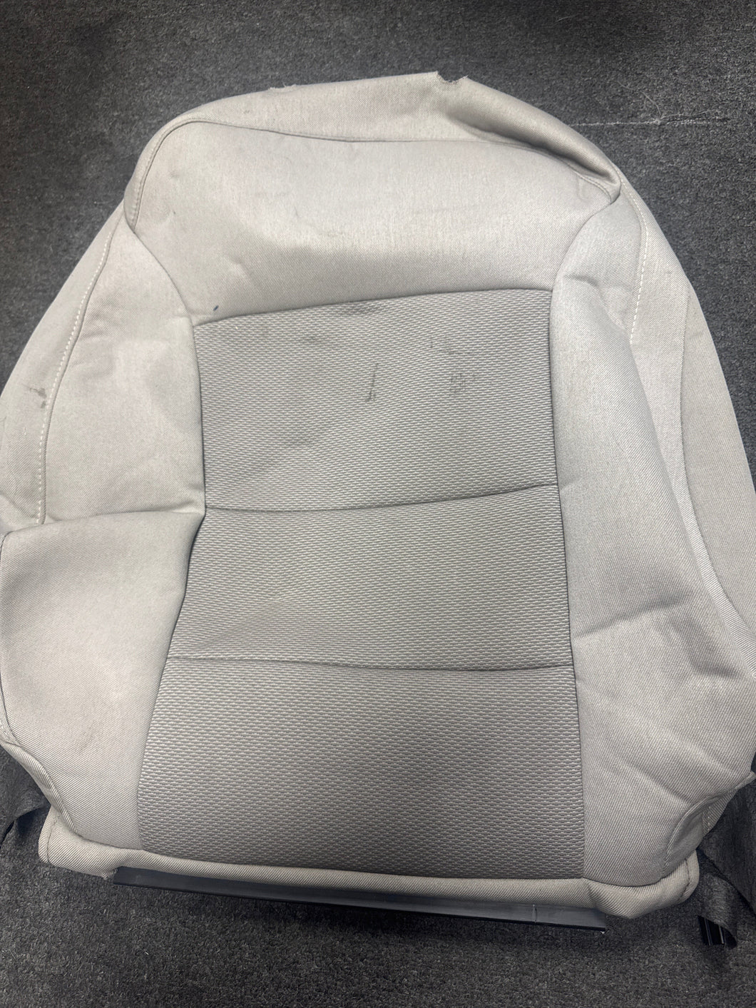 2016-2019 CHEVROLET MALIBU FRONT DRIVER SEAT CUSHION COVER ONLY (LH)