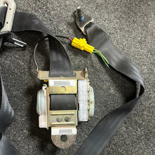 Load image into Gallery viewer, 2003-2005 DODGE RAM 1500 2500 3500 FRONT RIGHT PASSENGER SEATBELT (RH) (P)