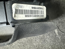 Load image into Gallery viewer, 2008-2011 FORD FOCUS DRIVER STEERING WHEEL AIRBAG (P)