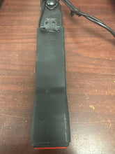Load image into Gallery viewer, 2020-2023 FORD EXPLORER FRONT RIGHT BUCKLE (RH) (P)