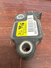 Load image into Gallery viewer, CHEVROLET TRAILBLAZER FRONT IMPACT SENSOR (P) PN: 15085679