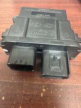 Load image into Gallery viewer, KIA OPTIMA HYBRID FRONT RIGHT PASSENGER SIDE SEAT OCCUPANT SENSOR (P) PN: 88950-2T600
