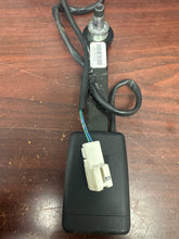 Load image into Gallery viewer, 2014-2017 NISSAN TITAN FRONT LEFT DRIVER BUCKLE (LH) (P)
