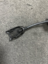 Load image into Gallery viewer, 2011-2012 CHEVY MALIBU FRONT DRIVER BUCKLE TENSIONER (LH) (P) 19210346