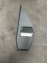 Load image into Gallery viewer, 2015-2020 FORD F250 F350 SD RIGHT PASSENGER DASH TRIM END CAP (RH) (P)