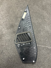 Load image into Gallery viewer, 2015-2020 FORD F250 F350 SD RIGHT PASSENGER DASH TRIM END CAP (RH) (P)