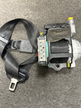 Load image into Gallery viewer, 2008-2016 AUDI A5 FRONT LEFT DRIVER SEATBELT (LH)(P)