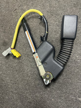 Load image into Gallery viewer, 2001-2005 HONDA CIVIC FRONT RIGHT PASSENGER BUCKLE (RH) (P)