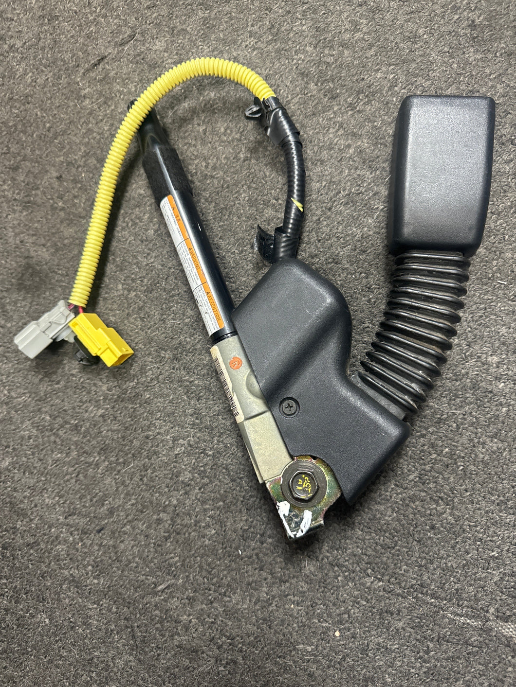 2001-2005 HONDA CIVIC FRONT RIGHT PASSENGER BUCKLE (RH) (P)