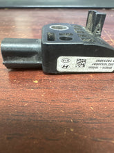 Load image into Gallery viewer, HYUNDAI VELOSTER FRONT IMPACT SENSOR (P) PN: 95920-1R000