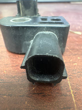 Load image into Gallery viewer, HYUNDAI VELOSTER FRONT IMPACT SENSOR (P) PN: 95920-1R000