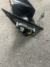 Load image into Gallery viewer, 2011-2014 DODGE CHARGER DRIVER SIDE VIEW MIRROR (LH) (P)