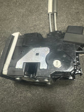 Load image into Gallery viewer, 2011-2015 KIA OPTIMA REAR LEFT DOOR LOCK LATCH ACTUATOR (LH) (P)