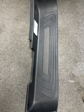 2017-2020 MERCEDES METRIS FRONT DRIVER DOOR STEP (LH) (P)