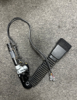 2007-2013 BMW E93, 328 & 338 FRONT PASSENGER BUCKLE W/ PRETENSIONER (RH) (P)