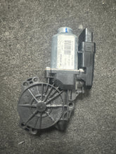 Load image into Gallery viewer, 2015-2020 KIA OPTIMA FRONT LEFT DRIVER DOOR WINDOW REGULATOR MOTOR (LH) (P)