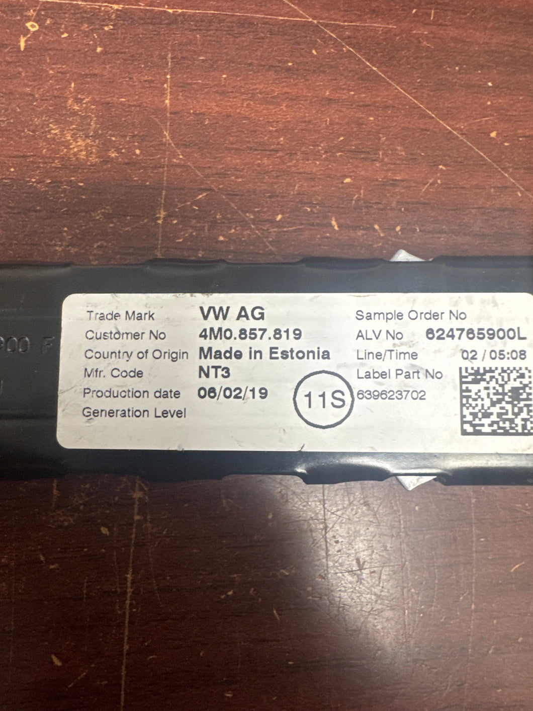 2018-2024 VOLKSWAGEN JETTA MK7 SEATBELT ADJUSTMENT RAIL (P)