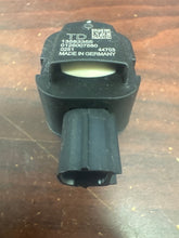 Load image into Gallery viewer, CADILLAC XT4 FRONT RIGHT IMPACT SENSOR (RH) (P) PN: 13583355