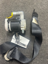 Load image into Gallery viewer, 2010 MAZDA 3 FRONT PASSENGER SEATBELT (RH) (P)