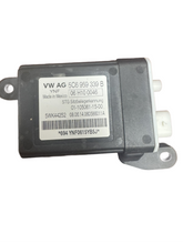 Load image into Gallery viewer, VOLKSWAGEN JETTA PASSAT FRONT RIGHT SEAT OCCUPANT PN: 5C6 959 339B (P)
