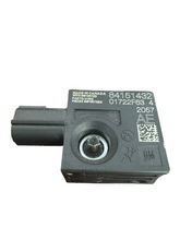 Load image into Gallery viewer, CHEVROLET EQUINOX SIDE BUMPER SENSOR (P) PN: 84151432