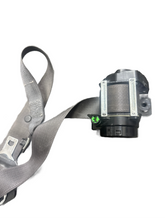 Load image into Gallery viewer, 2009-2010 LINCOLN MKS FRONT LEFT DRIVER SEATBELT (LH) (P)