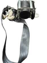 Load image into Gallery viewer, 2014-2017 NISSAN JUKE FRONT RIGHT PASSENGER SEATBELT (RH) (P)