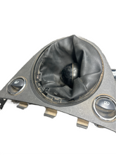 Load image into Gallery viewer, 2012-2015 FIAT 500 MANUAL TRANSMISSION GEAR SHIFT SHIFTER (P)