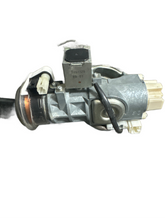 Load image into Gallery viewer, 2011-2013 SUBARU FORESTER CONVENTIONAL IGNITION LOCK W/ KEY (P)