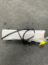 Load image into Gallery viewer, 2015-2020 PORSCHE MACAN FRONT PASSENGER SEAT AIRBAG (RH) (P)