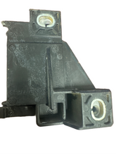 Load image into Gallery viewer, 2015-2022 RAM PROMASTER CITY RADIATOR SUPPORT BRACKET (RH) (P)