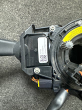 Load image into Gallery viewer, 2015-2019 VOLVO V40 STEERING COLUMN SWITCH (P)