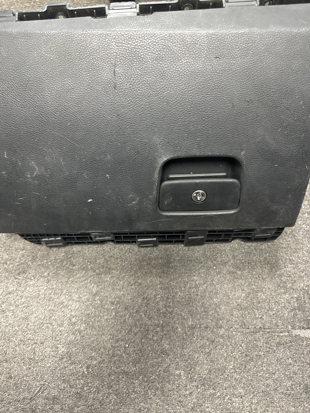 2018-2020 DODGE DURANGO GLOVEBOX DASH COMPARTMENT (P)