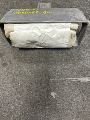 2001-2008 CHRYSLER TOWN-COUNTRY PASSENGER SIDE DASH AIRBAG (RH) (P)