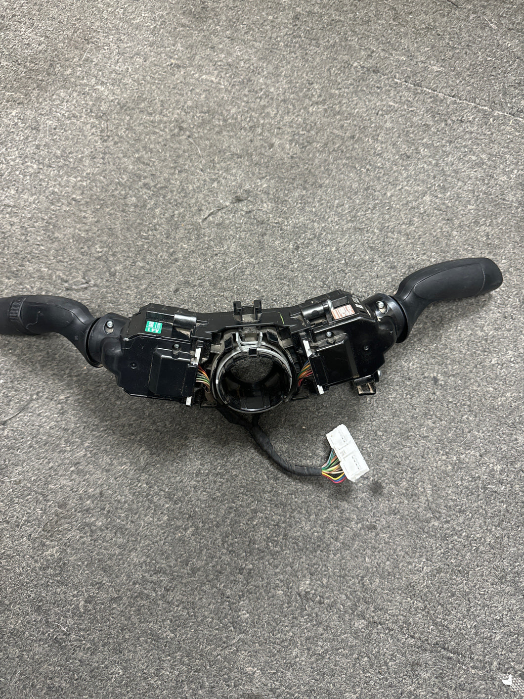 2019-2021 TOYOTA CAMRY STEERING WHEEL TURN SIGNAL HEADLIGHT SWITCH (P) PN: 06660-43DU201