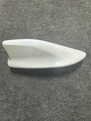2019-2021 TOYOTA PRIUS SHARK FIN CAR ROOF ANTENNA RADIO SIGNAL (WHITE) (P)