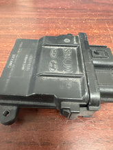 Load image into Gallery viewer, HYUNDAI SONATA FRONT PASSENGER SEAT OCCUPANT SENSOR PN: 88950-3Q500 (P)