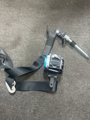 2017-2023 MAZDA CX-5 FRONT PASSENGER SEATBELT RETRACTOR & PRETENSIONER (RH) (P)