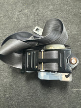 Load image into Gallery viewer, 1998-2001 SUBARU IMPREZA FRONT RIGHT PASSENGER SIDE SEATBELT (RH) (P)