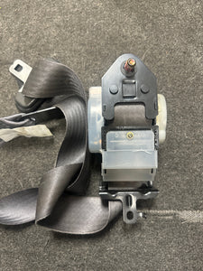 1998-2001 SUBARU IMPREZA FRONT RIGHT PASSENGER SIDE SEATBELT (RH) (P)