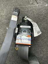 Load image into Gallery viewer, 2005-2010 HONDA ODYSSEY FRONT RIGHT SEATBELT RETRACTOR (RH) (P) GRAY