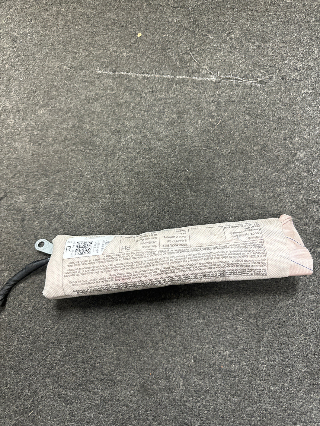 2009-2017 VOLKSWAGEN CC RIGHT PASSENGER SEAT AIRBAG (RH) (P) CUT WIRE
